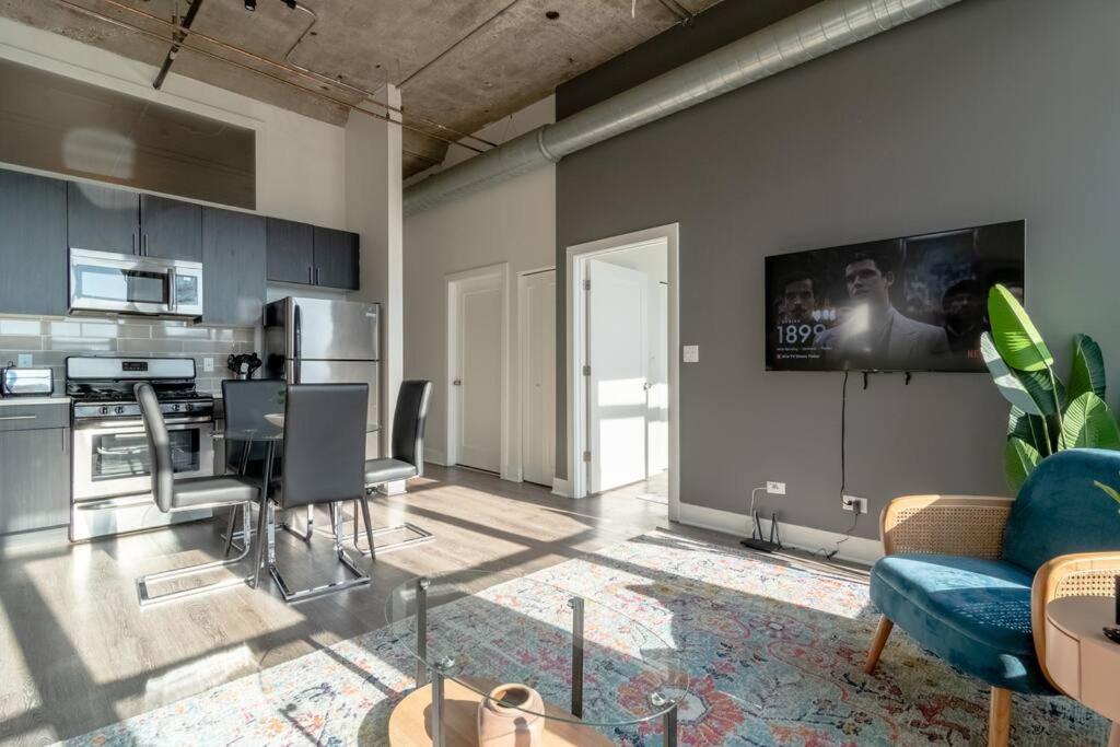 Mccormick Place Beautiful 2Br Apartment With Optional Parking Sleeps Up To 8 Near Soldier Field, Grant Park And Lakefront Trail Chicago Buitenkant foto